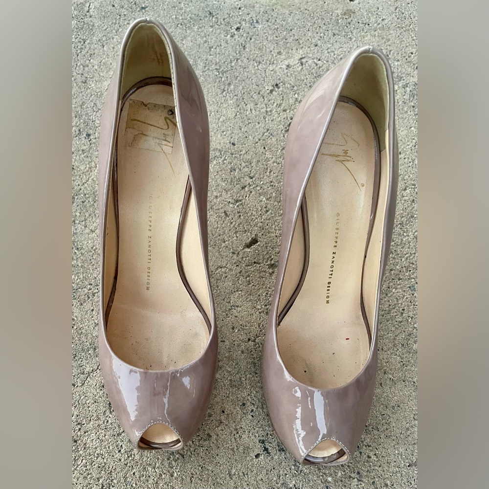 Giuseppe Zanotti Patent Leather peep-toe high-heeled pump BeigeSz39made in Italy - Picture 4 of 10